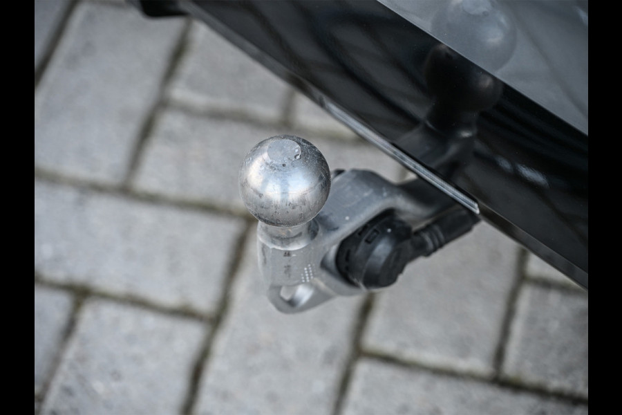 BMW 5 Serie Touring 530e XDRIVE | SHADOW LINE | M-SPORT | COMFORT ACCESS | ACTIVE CRUISE | BOWERS & WILKINS | 360 CAMERA | STUUR- EN STOELVE