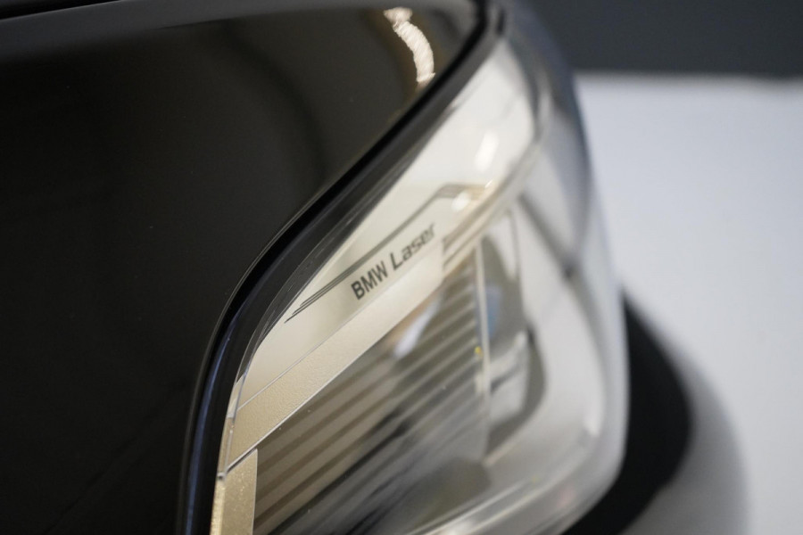 BMW X5 xDrive45e High Executive | Panoramadak | Head-Up | Laserlicht | Leder | Memory | Luchtvering