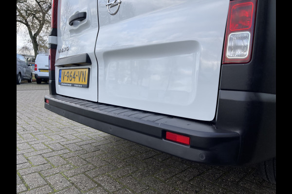 Opel Vivaro 1.6 CDTI L2H1 Edition / vaste prijs rijklaar € 11.950 ex btw / euro 6 / bpm vrij / airco / cruise control / navigatie / bijrijdersbank / parkeersensoren achter