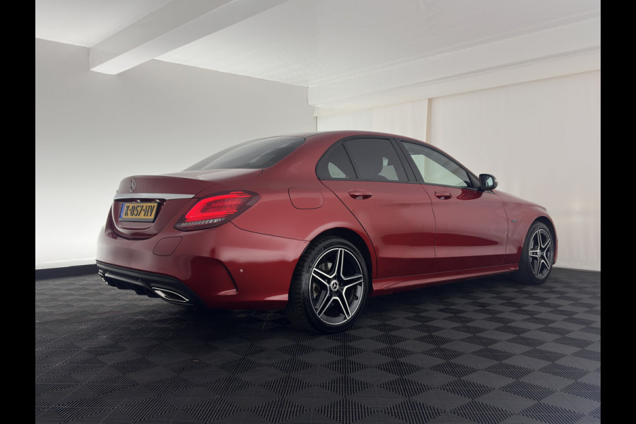 Mercedes-Benz C-Klasse 300 e Business Solution AMG Limited (INCL.BTW) *FULL-LEATHER | FULL-LED | BURMESTER | AMBIENT-LIGHT | BLIND-SPOT | HEATED-SPORTSEATS | DIGI-COCKPIT | NAVI-FULLMAP | CAMERA | DAB+ | 18''ALU*