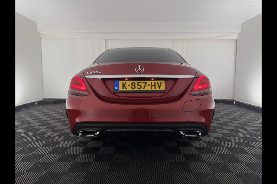 Mercedes-Benz C-Klasse 300 e Business Solution AMG Limited (INCL.BTW) *FULL-LEATHER | FULL-LED | BURMESTER | AMBIENT-LIGHT | BLIND-SPOT | HEATED-SPORTSEATS | DIGI-COCKPIT | NAVI-FULLMAP | CAMERA | DAB+ | 18''ALU*