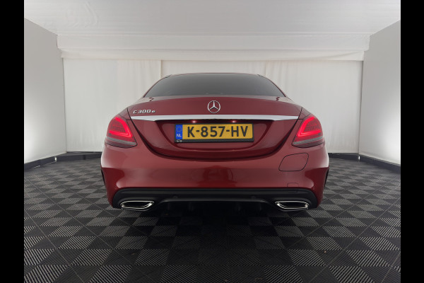 Mercedes-Benz C-Klasse 300 e Business Solution AMG Limited (INCL.BTW) *FULL-LEATHER | FULL-LED | BURMESTER | AMBIENT-LIGHT | BLIND-SPOT | HEATED-SPORTSEATS | DIGI-COCKPIT | NAVI-FULLMAP | CAMERA | DAB+ | 18''ALU*