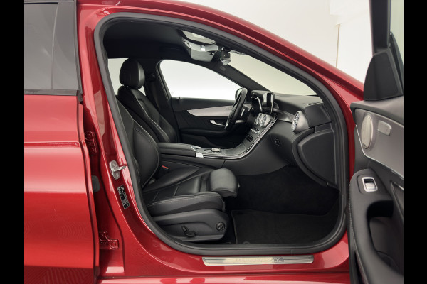 Mercedes-Benz C-Klasse 300 e Business Solution AMG Limited (INCL.BTW) *FULL-LEATHER | FULL-LED | BURMESTER | AMBIENT-LIGHT | BLIND-SPOT | HEATED-SPORTSEATS | DIGI-COCKPIT | NAVI-FULLMAP | CAMERA | DAB+ | 18''ALU*