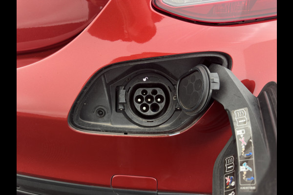 Mercedes-Benz C-Klasse 300 e Business Solution AMG Limited (INCL.BTW) *FULL-LEATHER | FULL-LED | BURMESTER | AMBIENT-LIGHT | BLIND-SPOT | HEATED-SPORTSEATS | DIGI-COCKPIT | NAVI-FULLMAP | CAMERA | DAB+ | 18''ALU*