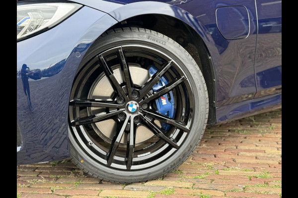 BMW 3-serie 330e M Sport |Tanzanite Blue | Laser | Trekhaak | Head-Up