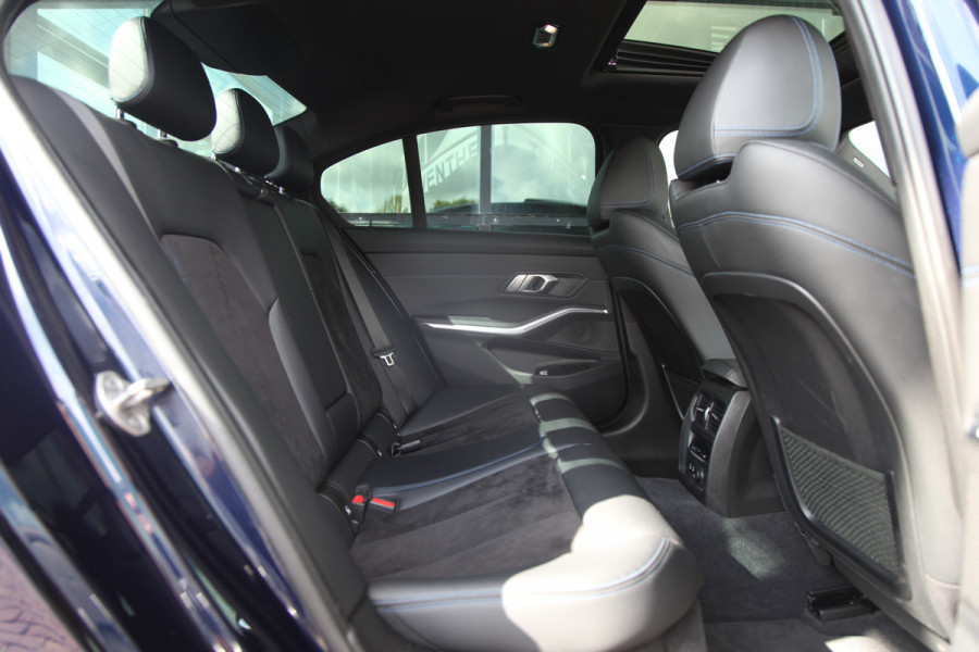 BMW 3-serie 330e M Sport |Tanzanite Blue | Laser | Trekhaak | Head-Up