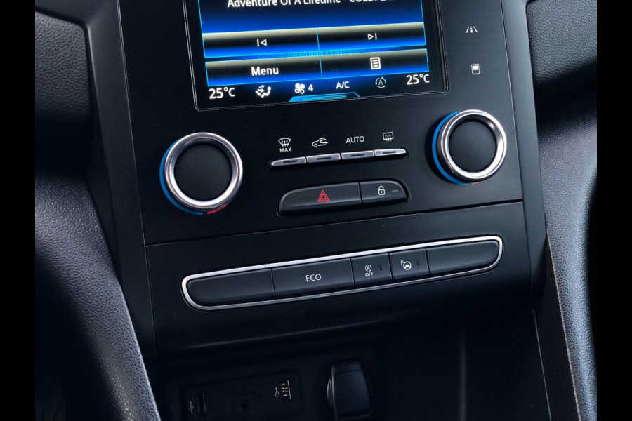 Renault MEGANE Estate 1.3 TCe Limited | Groot Navi, Camera, Cruise, Clima, DAB, Trekhaak | Goed onderhouden |