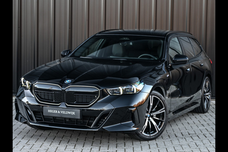 BMW 5 Serie Touring 530e XDRIVE | SHADOW LINE | M-SPORT | COMFORT ACCESS | BOWERS & WILKINS | STUUR- EN STOELVERWARMING | ICONIC GRILL | ACT
