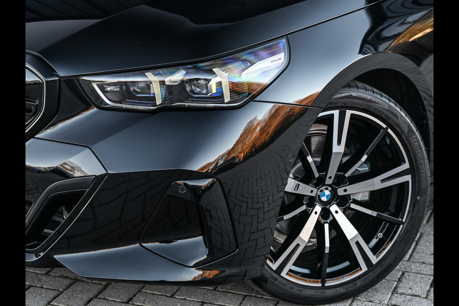 BMW 5 Serie Touring 530e XDRIVE | SHADOW LINE | M-SPORT | COMFORT ACCESS | BOWERS & WILKINS | STUUR- EN STOELVERWARMING | ICONIC GRILL | ACT