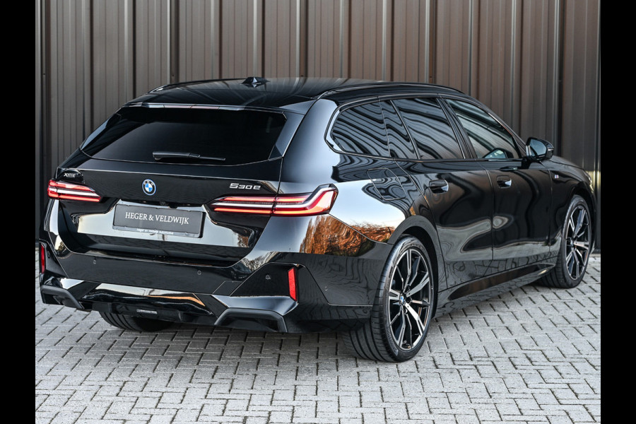 BMW 5 Serie Touring 530e XDRIVE | SHADOW LINE | M-SPORT | COMFORT ACCESS | BOWERS & WILKINS | STUUR- EN STOELVERWARMING | ICONIC GRILL | ACT