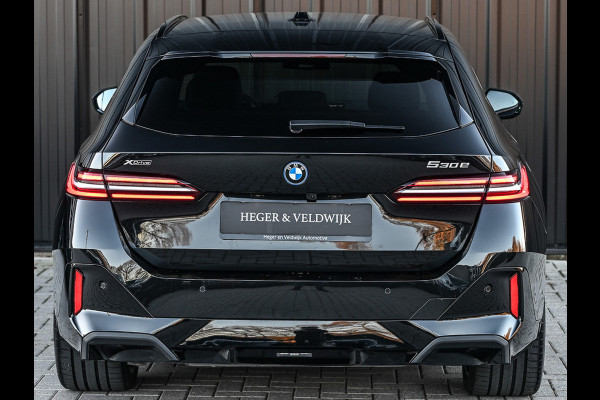 BMW 5 Serie Touring 530e XDRIVE | SHADOW LINE | M-SPORT | COMFORT ACCESS | BOWERS & WILKINS | STUUR- EN STOELVERWARMING | ICONIC GRILL | ACT