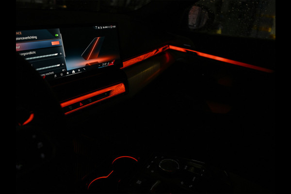 BMW 5 Serie Touring 530e XDRIVE | SHADOW LINE | M-SPORT | COMFORT ACCESS | BOWERS & WILKINS | STUUR- EN STOELVERWARMING | ICONIC GRILL | ACT