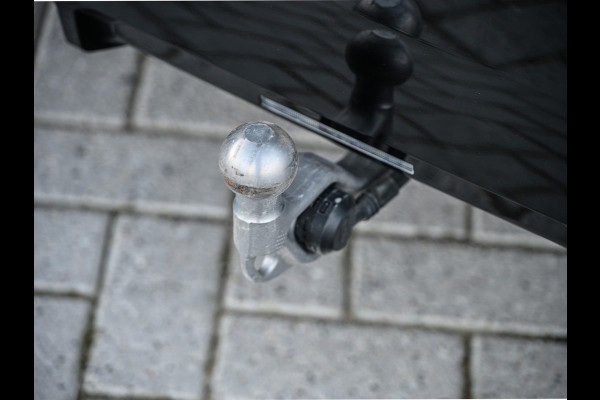 BMW 5 Serie Touring 530e XDRIVE | SHADOW LINE | M-SPORT | COMFORT ACCESS | BOWERS & WILKINS | STUUR- EN STOELVERWARMING | ICONIC GRILL | ACT