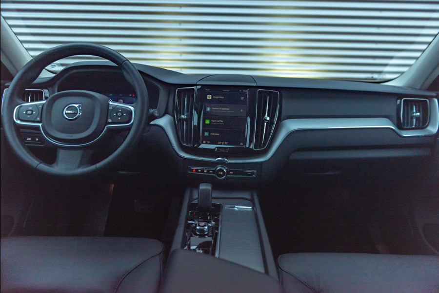 Volvo XC60 T6 Aut. LongRange Core Bright Leder Panoramadak 350pk