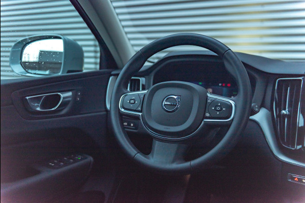 Volvo XC60 T6 Aut. LongRange Core Bright Leder Panoramadak 350pk