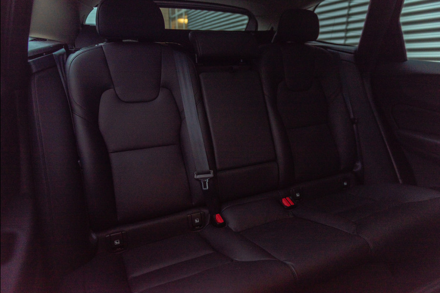 Volvo XC60 T6 Aut. LongRange Core Bright Leder Panoramadak 350pk