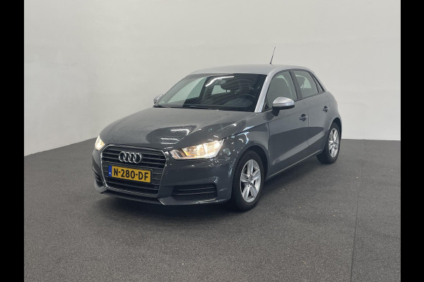 Audi A1 Sportback 1.0 TFSI 5 Deurs Navigatie Parkeersensoren voor+achter Clima Bluetooth Cruise Control Afwijkende dakkleur  Nette auto!