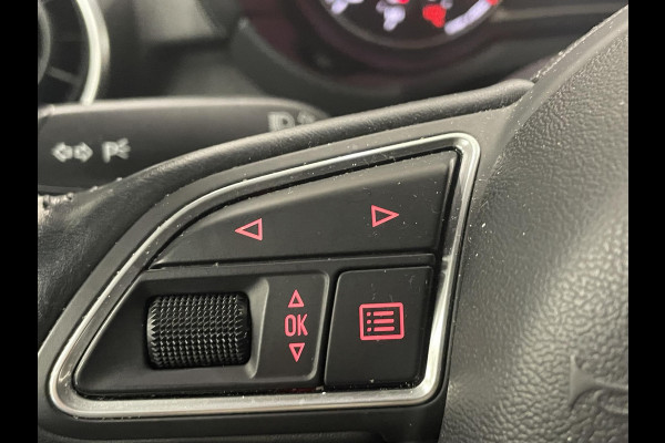 Audi A1 Sportback 1.0 TFSI 5 Deurs Navigatie Parkeersensoren voor+achter Clima Bluetooth Cruise Control Afwijkende dakkleur  Nette auto!