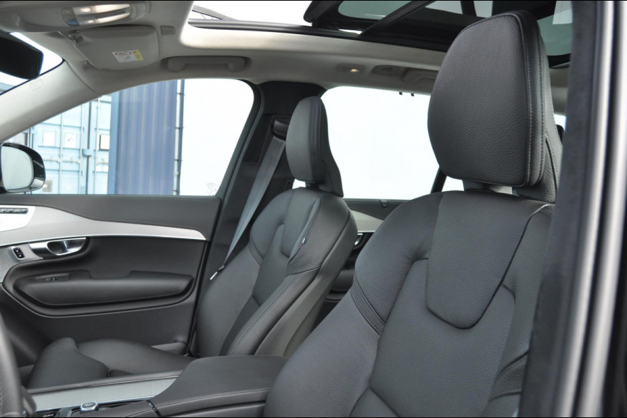 Volvo XC90 T8 455PK Long range Recharge AWD Ultimate Bright Google infotaiment/ Adaptieve cruise control/ Bowers en Wilkins/ Panoramadak/ Luchtvering/ 22” velgen/ BLIS/ Trekhaak/ Stoel en stuurwielverwarming/ Parkeersensoren met 360 Camera/ Elektrische stoelen met geheugen/ Apple carplay/ Keyless entry/ Head up display