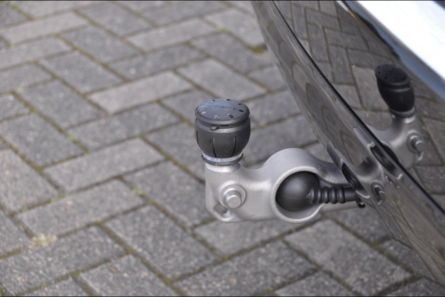 Volvo XC90 T8 455PK Long range Recharge AWD Ultimate Bright Google infotaiment/ Adaptieve cruise control/ Bowers en Wilkins/ Panoramadak/ Luchtvering/ 22” velgen/ BLIS/ Trekhaak/ Stoel en stuurwielverwarming/ Parkeersensoren met 360 Camera/ Elektrische stoelen met geheugen/ Apple carplay/ Keyless entry/ Head up display