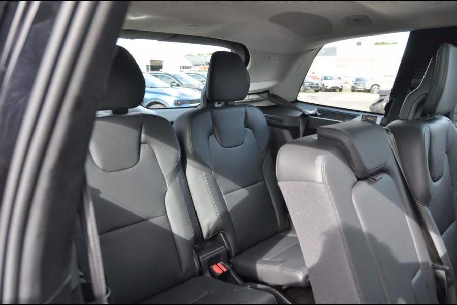 Volvo XC90 T8 455PK Long range Recharge AWD Ultimate Bright Google infotaiment/ Adaptieve cruise control/ Bowers en Wilkins/ Panoramadak/ Luchtvering/ 22” velgen/ BLIS/ Trekhaak/ Stoel en stuurwielverwarming/ Parkeersensoren met 360 Camera/ Elektrische stoelen met geheugen/ Apple carplay/ Keyless entry/ Head up display
