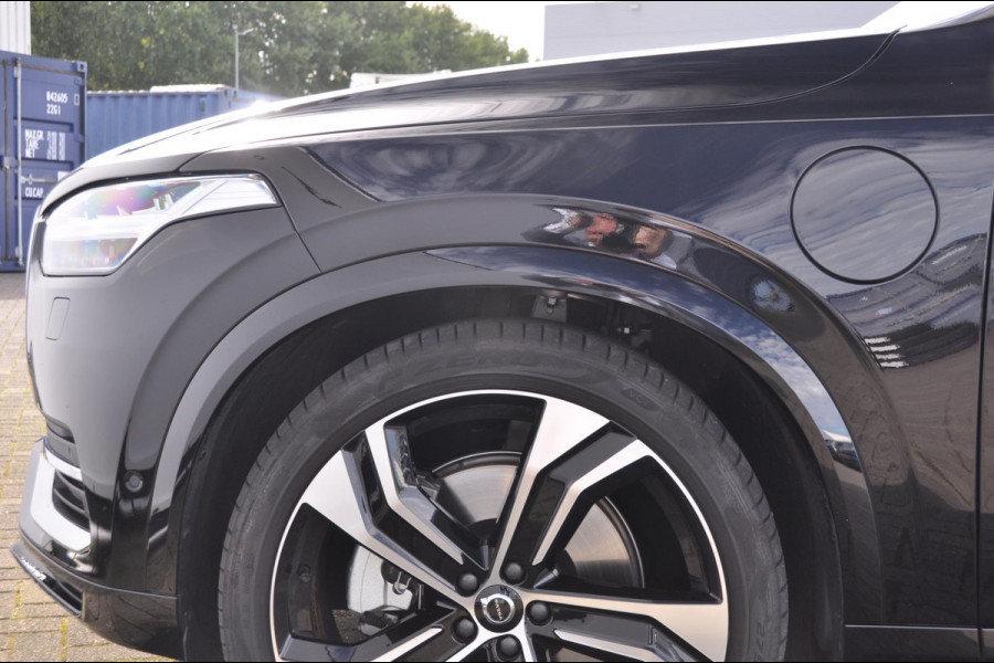 Volvo XC90 T8 455PK Long range Recharge AWD Ultimate Bright Google infotaiment/ Adaptieve cruise control/ Bowers en Wilkins/ Panoramadak/ Luchtvering/ 22” velgen/ BLIS/ Trekhaak/ Stoel en stuurwielverwarming/ Parkeersensoren met 360 Camera/ Elektrische stoelen met geheugen/ Apple carplay/ Keyless entry/ Head up display