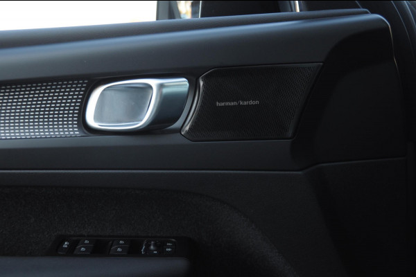 Volvo XC40 T5 262PK Automaat Recharge R-Design Gereserveerd