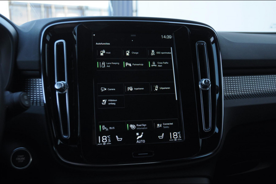 Volvo XC40 T5 262PK Automaat Recharge R-Design Gereserveerd