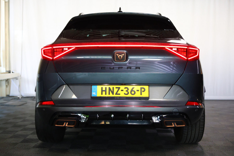 CUPRA Formentor 1.4 e-Hybr. VZ Performace 245pk PANO CARPLAY STUURVW ACC LEDER '22