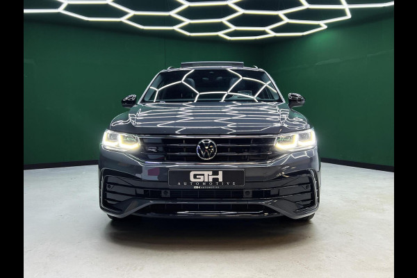 Volkswagen Tiguan 1.5 TSI R-Line Head-up | Pano | Trekhaak
