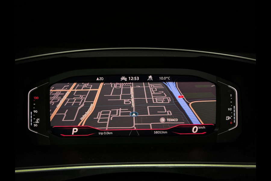 Volkswagen Tiguan 1.5 TSI R-Line Head-up | Pano | Trekhaak