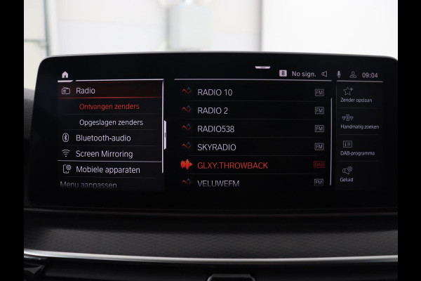 BMW 5 Serie 520i M Sport | Leder | Stoelverwarming | Carplay | 19'' | Sportstoelen | Live Cockpit | Navigatie | Parkeerhulp | Adaptief LED | Memory | Keyless start