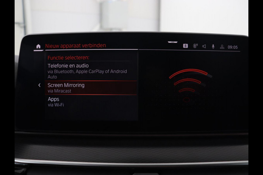 BMW 5 Serie 520i M Sport | Leder | Stoelverwarming | Carplay | 19'' | Sportstoelen | Live Cockpit | Navigatie | Parkeerhulp | Adaptief LED | Memory | Keyless start