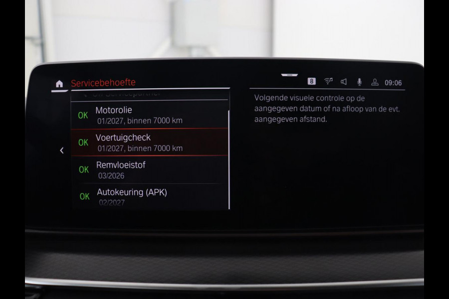 BMW 5 Serie 520i M Sport | Leder | Stoelverwarming | Carplay | 19'' | Sportstoelen | Live Cockpit | Navigatie | Parkeerhulp | Adaptief LED | Memory | Keyless start