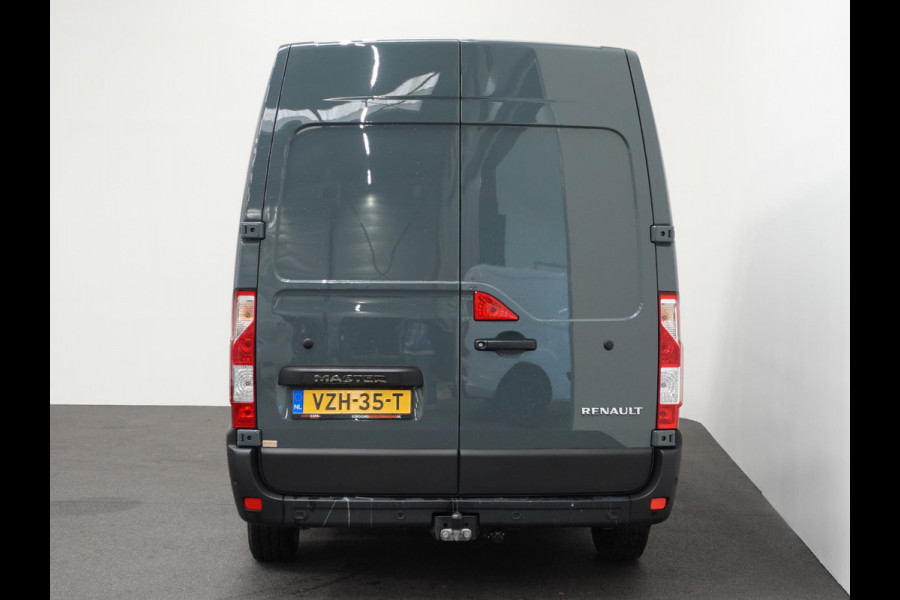 Renault Master T33 2.3 dCi 135PK L2H2 Work Edition Airco Cruise Control Camera Navi Parkeersensoren Trekhaak