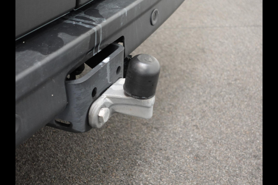 Renault Master T33 2.3 dCi 135PK L2H2 Work Edition Airco Cruise Control Camera Navi Parkeersensoren Trekhaak