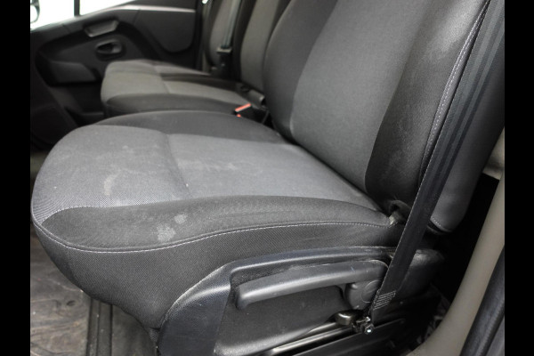 Renault Master T33 2.3 dCi 135PK L2H2 Work Edition Airco Cruise Control Camera Navi Parkeersensoren Trekhaak