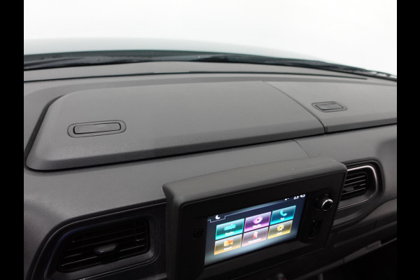 Renault Master T33 2.3 dCi 135PK L2H2 Work Edition Airco Cruise Control Camera Navi Parkeersensoren Trekhaak