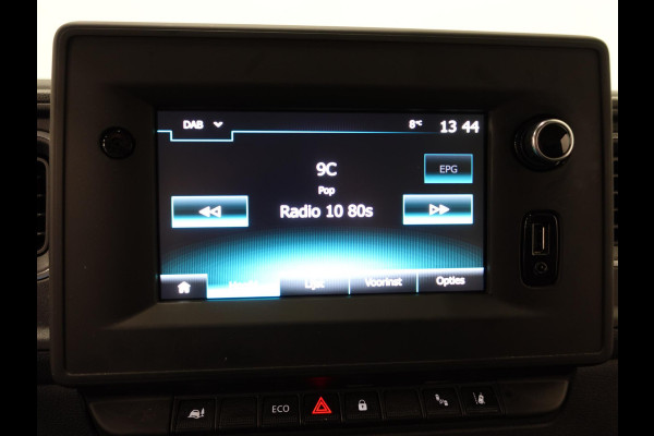 Renault Master T33 2.3 dCi 135PK L2H2 Work Edition Airco Cruise Control Camera Navi Parkeersensoren Trekhaak