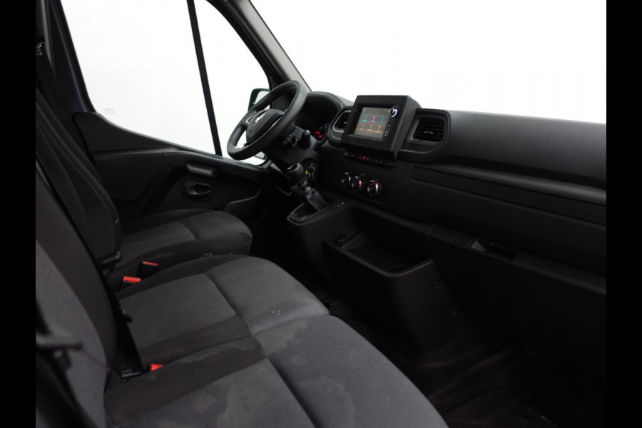 Renault Master T33 2.3 dCi 135PK L2H2 Work Edition Airco Cruise Control Camera Navi Parkeersensoren Trekhaak