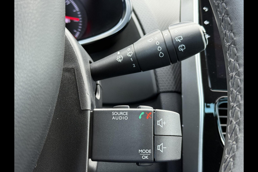 Renault Clio 0.9 TCe Limited 1e Eigenaar,Dealer Onderhouden,Navi,Airco,Cruise,Pdc,Lm velgen,N.A.P,Nieuwe Apk bij Aflevering