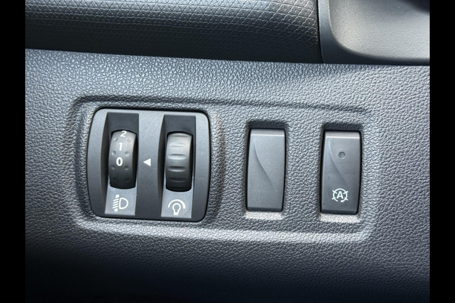 Renault Clio 0.9 TCe Limited 1e Eigenaar,Dealer Onderhouden,Navi,Airco,Cruise,Pdc,Lm velgen,N.A.P,Nieuwe Apk bij Aflevering