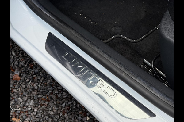 Renault Clio 0.9 TCe Limited 1e Eigenaar,Dealer Onderhouden,Navi,Airco,Cruise,Pdc,Lm velgen,N.A.P,Nieuwe Apk bij Aflevering