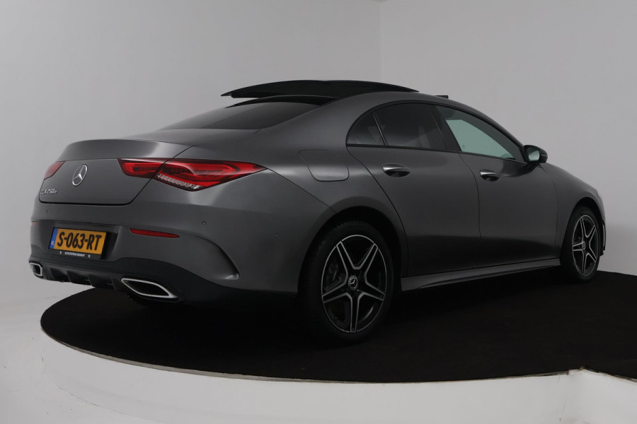 Mercedes-Benz CLA-Klasse 250 e AMG Line (PANORAMADAK, SFEERVERLICHTING, STOELVERWARMING, ELEKTR STOELEN, BURMEISTER)