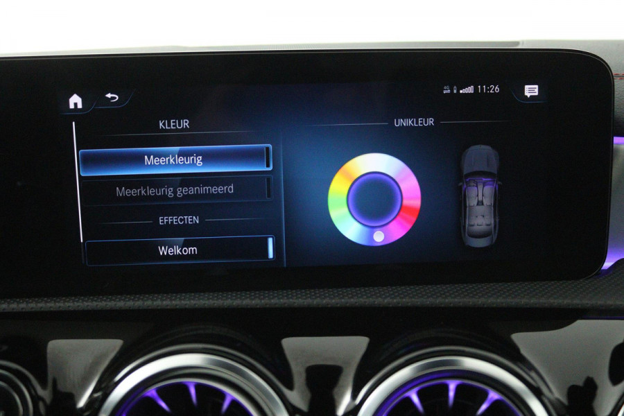 Mercedes-Benz CLA-Klasse 250 e AMG Line (PANORAMADAK, SFEERVERLICHTING, STOELVERWARMING, ELEKTR STOELEN, BURMEISTER)