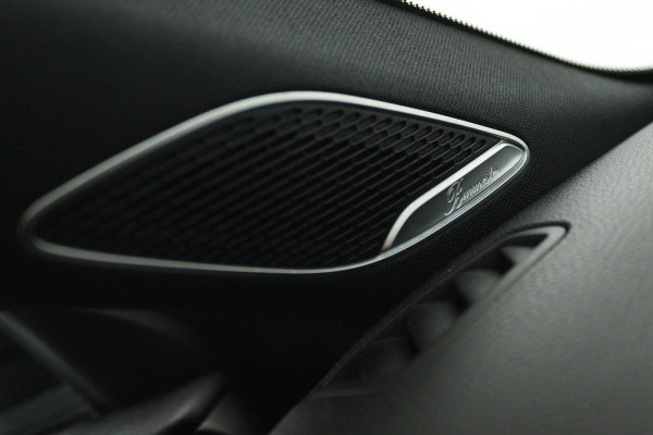 Mercedes-Benz CLA-Klasse 250 e AMG Line (PANORAMADAK, SFEERVERLICHTING, STOELVERWARMING, ELEKTR STOELEN, BURMEISTER)