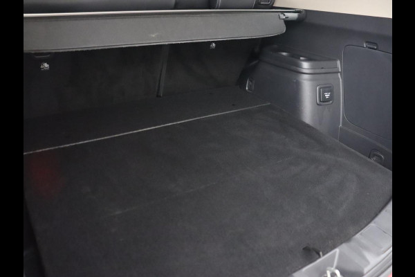 Mitsubishi Outlander 2.4 PHEV Intense | Trekhaak | Stoelverwarming | Leder/Alcantara | Camera | Carplay | Navigatie | Full LED | Cruise control | Plug In