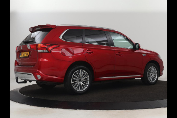 Mitsubishi Outlander 2.4 PHEV Intense | Trekhaak | Stoelverwarming | Leder/Alcantara | Camera | Carplay | Navigatie | Full LED | Cruise control | Plug In