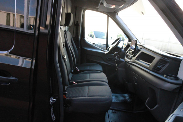 Ford Transit 290 2.0 TDCI L2H2 Trend / Camera / Trekhaak / Sync 3 navi / Cruise
