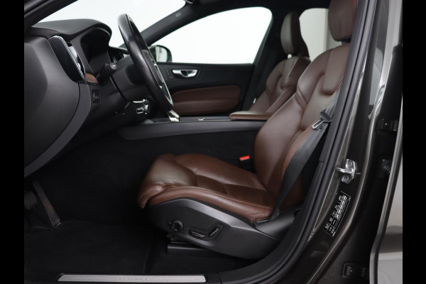 Volvo XC60 2.0 Recharge T6 AWD Inscription | Panoramadak | Trekhaak | Leder | Stoel & stuurverwarming | Adaptive cruise | Camera | Harman/Kardon | Navigatie | Memory | 20'' | Carplay | PHEV | Plug In